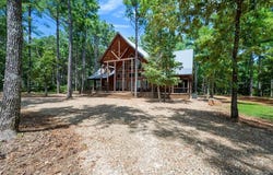 145 HACKBERRY FLATS Trail, Broken Bow, OK 74728