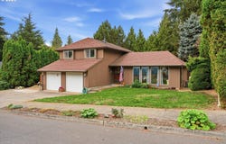 36305 YOCUM Loop, Sandy, OR 97055