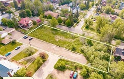 E 2nd St, Duluth, MN 55812