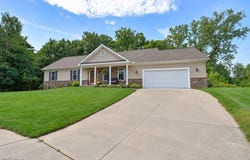 2316 Green Ridge Drive, Wickliffe, OH 44092