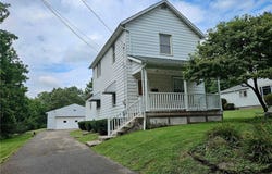 144 Oakview Avenue, Struthers, OH 44471