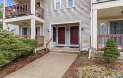 302 Ashmead Commons, Enfield, CT 06082