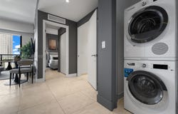 239 SW 9th St, Miami, FL 33130