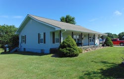 107 N Deercreek Drive, Clinton, MO 64735