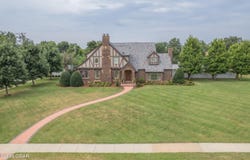 608 E 9th Street, Baxter Springs, KS 66713