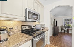 2308 Pine Knoll Dr, Walnut Creek, CA 94595