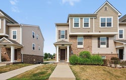4576 Bradley Circle, Troy, MI 48085