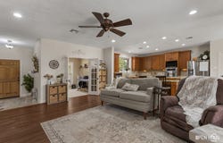 2107 Ruffles Lane, Henrietta, TX 76365