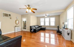 46-24 189th St, Flushing, NY 11358