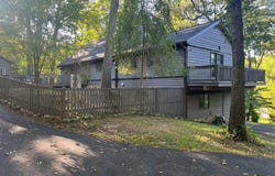 8208 EDWIN RAYNOR, PASADENA, MD 21122