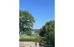 Hillsboro Drive, Galena, MO 65656