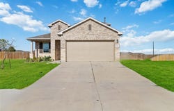 226 Coralbean Dr, Kyle, TX 78640