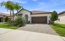 17408 HOLLY WELL Avenue, WIMAUMA, FL 33598