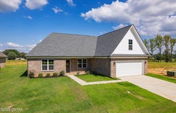 18 Cecellia Cove, Jackson, TN 38305