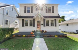 241 EDGE HILL Road, GLENSIDE, PA 19038