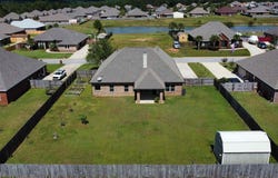 937 Aberdeen Dr, Cantonment, FL 32533