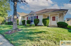 229 N Pondview Boulevard, Monroe, NJ 08831