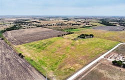 272 HCR-3106, Abbott, TX 76621