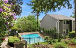 44 EAGLE CREST Dr, LakeOswego, OR 97035
