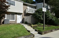 211 Springmeadow Drive, Holbrook, NY 11741