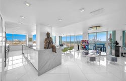 400 S Pointe Dr, Miami Beach, FL 33139