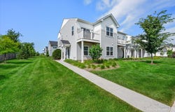 466 Comstock Road, South Elgin, IL 60177