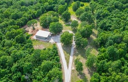 25585 MISTY OAK Drive, Lebanon, MO 65536
