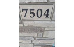 7504 W Flowerfields Pl, Sioux Falls, SD 57106