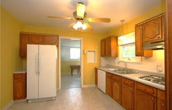 52 Linshaw Ave, Ingram, PA 15205