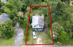 102 Crosby St., Baxley, GA 31513