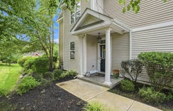 1 High Ridge Lane, Middletown, NY 10940