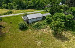 24 IVYDALE, HERNDON, WV 24726