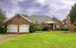 90 W Shore Dr, Hattiesburg, MS 39402