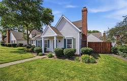 26 Hudson Common Drive, Hudson, OH 44236