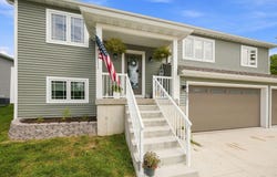 687 W Madison St, Jefferson, WI 53549