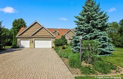 6712 Burning Tree Circle, McHenry, IL 60050