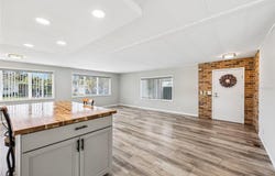 11 FLORENCE Boulevard, DEBARY, FL 32713