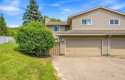 907 Monterey Drive, Shoreview, MN 55126