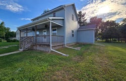 105 N Adams St., Avon, IL 61415