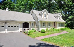 220 Arch Road, Avon, CT 06001