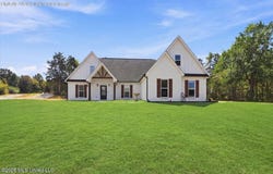 176 Carrington Road, Byhalia, MS 38611