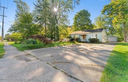 1617 Hillcrest Street, Lansing, MI 48910