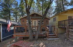 813 Maple Lane, Sugarloaf, CA 92386