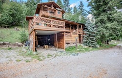 16 Peacock Ln, Cloudcroft, NM 88317-9999