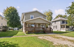 218 E Orleans Street, Paxton, IL 60957