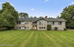 1100 Pappy Cecil Ln, Bardstown, KY 40004