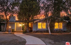 20724 Chatsworth St, Chatsworth, CA 91311