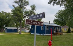 414 Chase St NW, De Smet, SD 57231