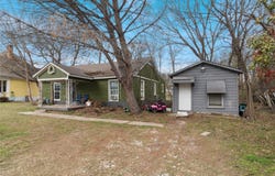 805 E 11th Street, Kemp, TX 75143