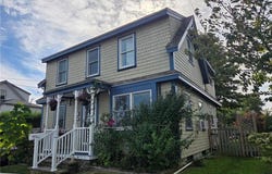 37 Eustis Avenue, Newport, RI 02840
